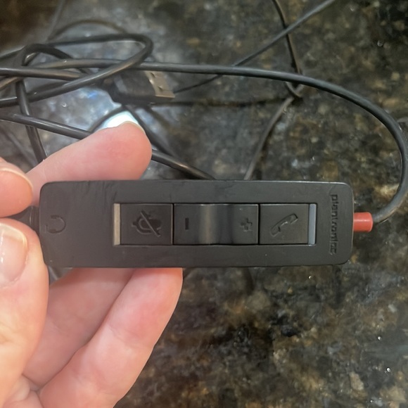 Plantronics USB Head Set - Picture 4 of 6